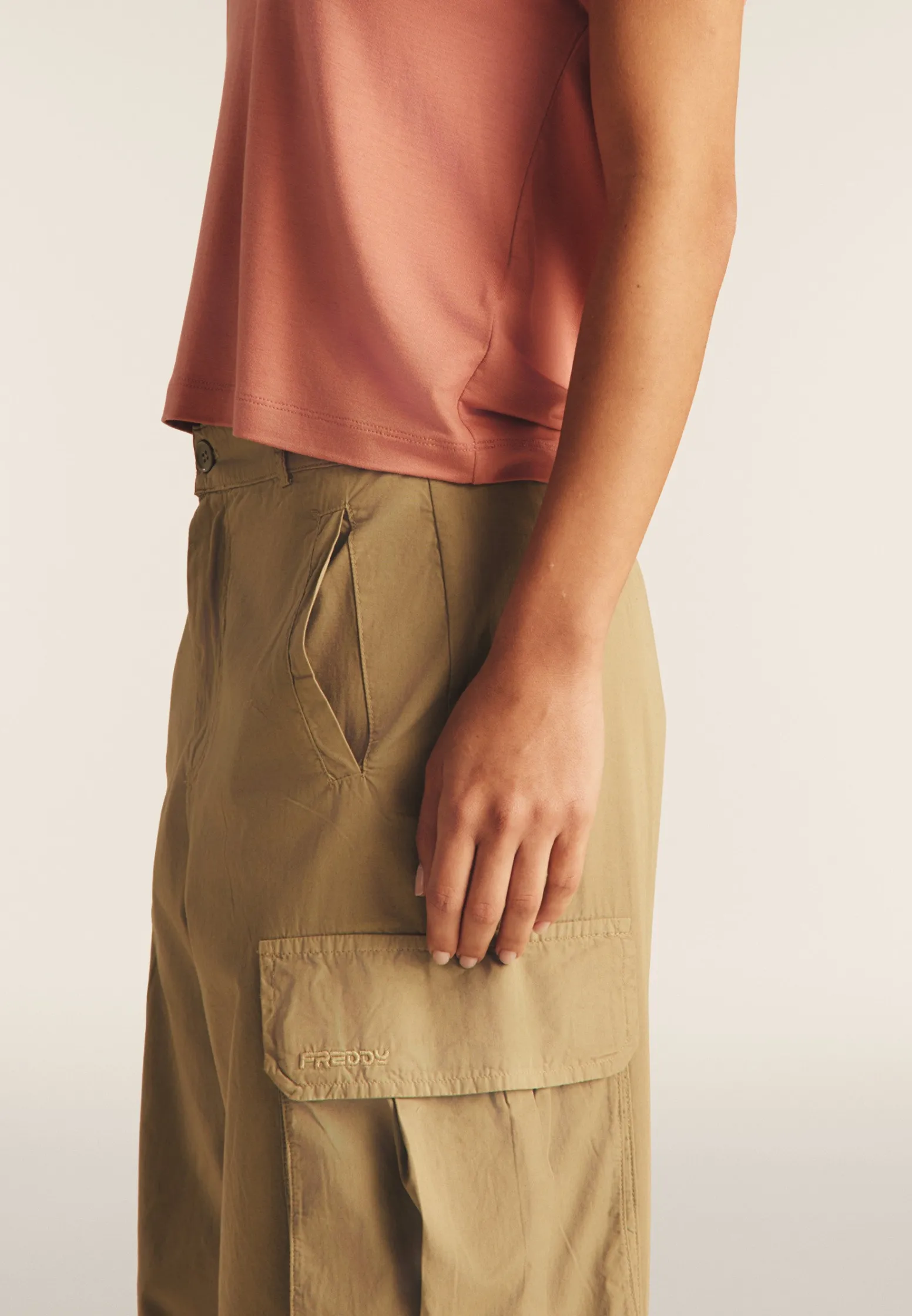 Freddy Pantaloni cargo baggy fit in popeline con quattro tasconi-Donna Pantaloni Cargo|Pantaloni Sportivi